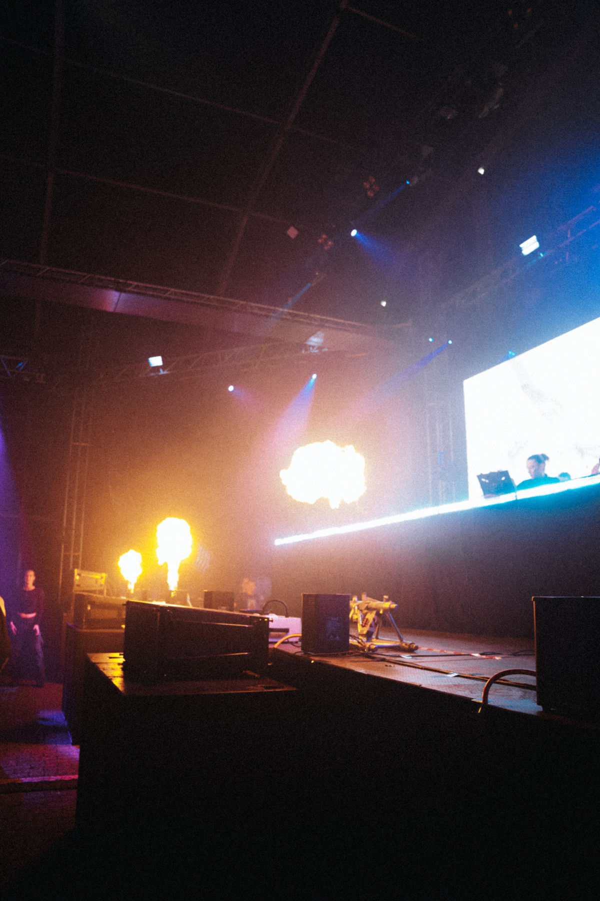 Loading... just a sec